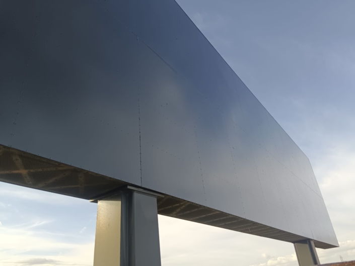 Estructura metálica pintada